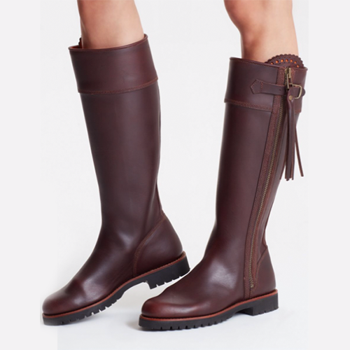 tall brown boots , tall brown boots flat, womens boots, penelope chilvers long tassel boots,  penelope chilvers boots, penelope chilvers tassel boots, duchess of cambridge walking boots, duchess of cambridge brown boots, catherine of duchess of cambridge boots, duchess of cambridge riding boots